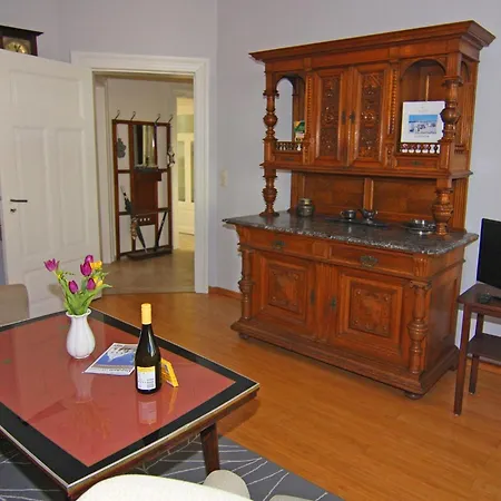 See-eck Im Zentrum Von Ahlbeck *