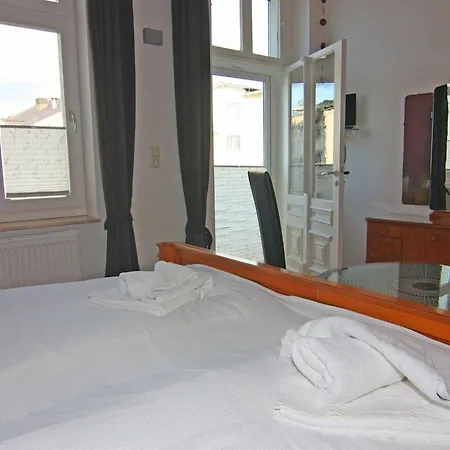 See-eck Im Zentrum Von Ahlbeck