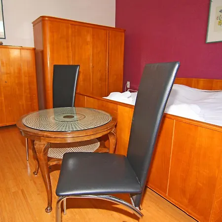 See-eck Im Zentrum Von Ahlbeck Heringsdorf (Usedom)