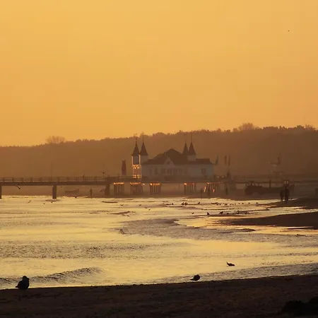 See-eck Im Zentrum Von Ahlbeck