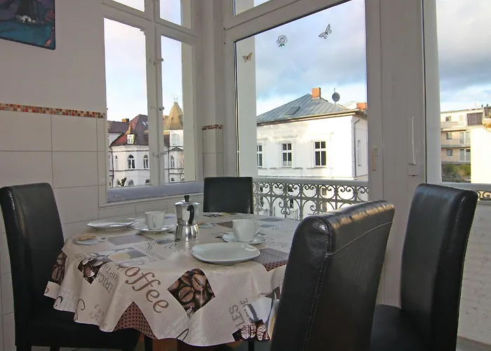 See-eck Im Zentrum Von Ahlbeck הרינגסדורף